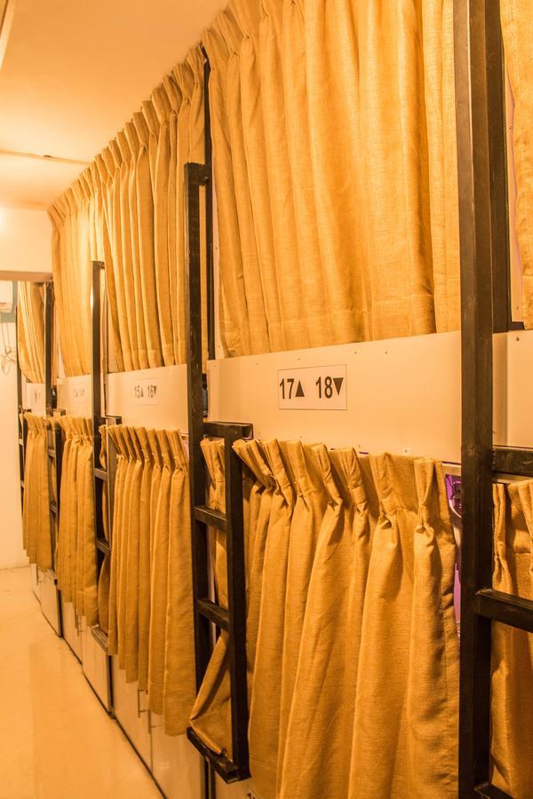 Hotel Bunk Planet à Kandy Extérieur photo
